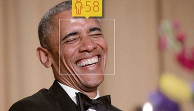 الرئيس الأمريكي، “باراك أوباما”، العمر الحقيقي: 53 عاماً.