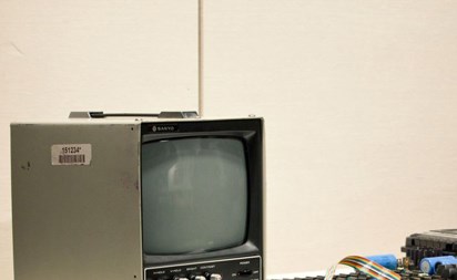 حاسوب أبل الأول الذي صنع في 1976