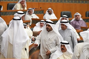 الجراح لحمدان: اقعد.. وعسكر يتدخل: هذا شيخنا الجراح