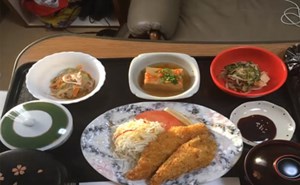 شاهد ما فعلته أمريكية أبهرها طعام المستشفى في اليابان