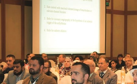 د. محمد الجارالله رئيس المؤتمر وبجانبه د.علي بوشهري