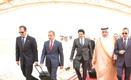 رئيس مجلس الأمة مرزوق الغانم والوفد البرلماني المرافق له اثناء عودتهم من اليابان وفي استقبالهم د. عودة الرويعي وم. عادل الخرافي