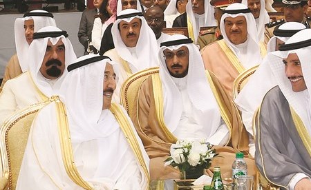 حديث باسم بين صاحب السمو الأمير صباح الأحمد ورئيس مجلس الأمة مرزوق الغانم