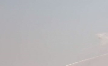 طائرة الكويتية لدى وصولها مطار البحرين الدولي