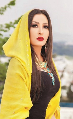 نجوم الفن والدراما في ضيافة لطيفة