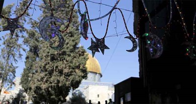نبي الله عيسى عليه السلام
الموقع: فلسطين
رفع الى السماء عن عمر: 40 عاماً نبي الله عيسى عليه السلام
الموقع: فلسطين
رفع الى السماء عن عمر: 40 عاماً