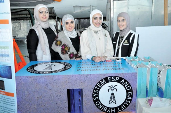 معرض مشاريع تخرج طلبة الهندسة في جريدة الأنباء Kuwait