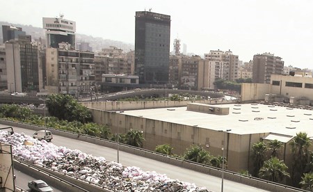 اÙÙÙØ§Ùات Ù
ÙØ¯Ø³Ø© عÙ٠اÙ
تداد Ù
ئات Ø§ÙØ§Ù
تار Ù
٠جسر ÙÙØ± اÙÙ
ÙØª - Ø§ÙØ¯Ùرة Ø´Ø±Ù Ø¨ÙØ±ÙتÙ
ØÙ
ÙØ¯ Ø§ÙØ·ÙÙ٠