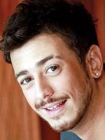 «انتظر الحصول على معلومات بشأن القضية»