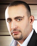 «حياتنا كلها هروب في هروب»