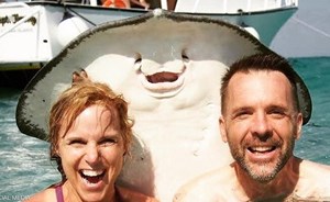 بالصورة .. "السمكة الضاحكة" تجتاح الإنترنت 2 صورة: "السمكة الضاحكة" تجتاح الإنترنت