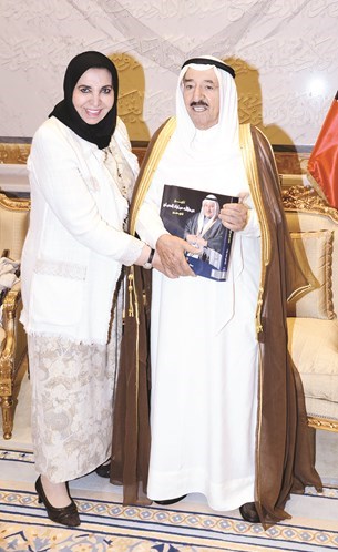 الشاعرة سعاد الصباح المثقفون تركوا الشباب جريدة الأنباء Kuwait