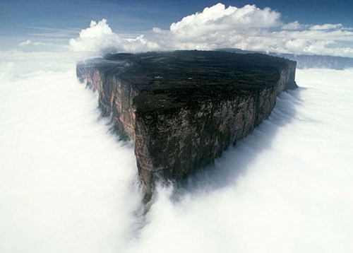  جبل رورايما Mount Roraima - أمريكا الجنوبية