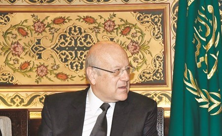 Ù
ÙØªÙ ÙØ¨ÙØ§Ù Ø§ÙØ´ÙØ® عبد اÙÙØ·ÙÙ Ø¯Ø±ÙØ§Ù Ù
Ø³ØªÙØ¨Ùا Ø§ÙØ±Ø¦Ùس ÙØ¬Ùب Ù
ÙÙØ§ØªÙ Ù٠دار اÙÙØªÙÙ (Ù
ØÙ
ÙØ¯ Ø§ÙØ·ÙÙÙ)