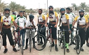 رحلة من بريطانيا إلى مكة على الدراجات لأداء الحج!