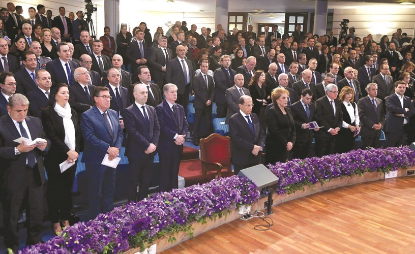 ï»¿Ø§ÙØ±Ø¦ÙØ³ Ø§ÙØ¹ÙØ§Ø¯ ÙÙØ´Ø§Ù Ø¹ÙÙ ÙØ§ÙÙØ¨ÙØ§ÙÙØ© Ø§ÙØ§ÙÙÙ ÙØ§Ø¯ÙØ§ Ø§ÙØ´Ø§ÙÙ Ø¹ÙÙ Ø®ÙØ§Ù Ø­Ø¶ÙØ±ÙÙØ§ ÙØ¯Ø§Ø³ Ø§ÙØ¬ÙØ¹Ø© Ø§ÙØ¹Ø¸ÙÙØ© ÙÙ Ø¬Ø§ÙØ¹Ø© Ø§ÙØ±ÙØ­ Ø§ÙÙØ¯Ø³ - Ø§ÙÙØ³ÙÙÙ 	(ÙØ­ÙÙØ¯ Ø§ÙØ·ÙÙÙ)ï»¿