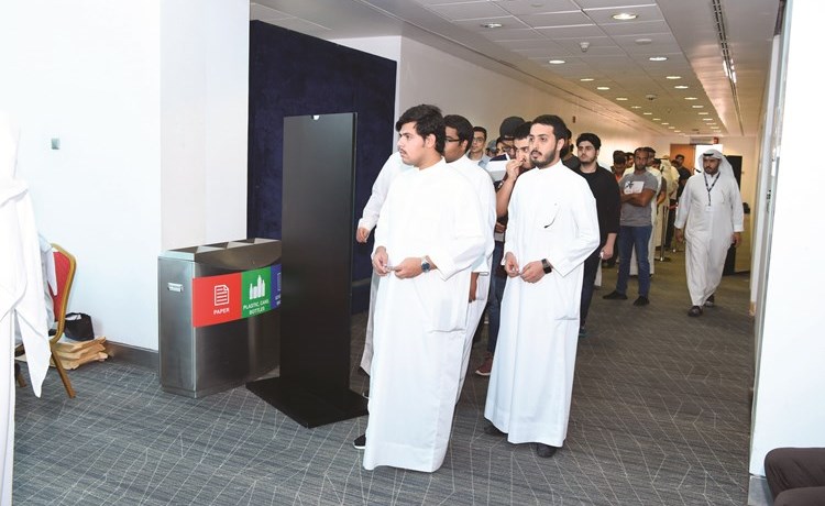 إقبال كبير على المشاركة في العرس الديموقراطي لجامعة الخليج