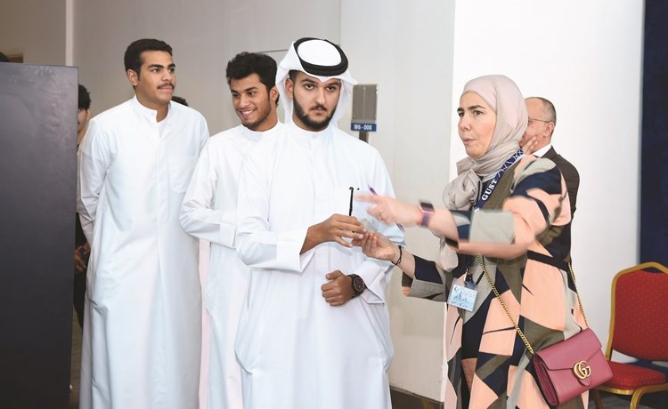 د.رغد الكاظمي تشرف على تنظيم العملية الانتخابية (ريليش كومار)