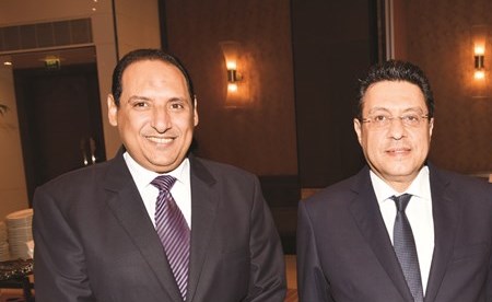 السفير المصري طارق القوني ومستشار الإدارة العامة الزميل حسام فتحي والزميل أسامة أبو السعود