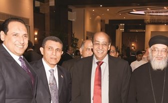 السفير القوني مع الأب كيرلس وعاطف متري وحزقيال عايدي وجمال أبو الخير