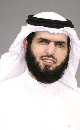 عادل الدمخي