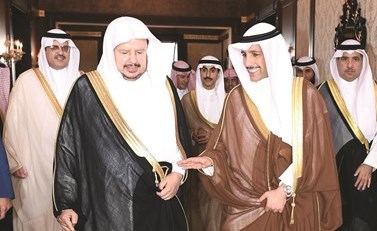 رئيس مجلس الأمة مرزوق الغانم خلال استقباله رئيس مجلس الشورى السعودي الشيخ د.عبدالله بن محمد آل الشيخ