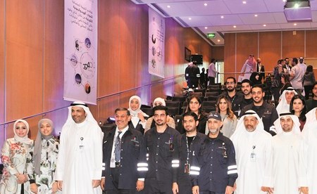 المطيري وفهد الديحاني ومطلق العازمي وغانم العتيبي في لقطة جماعية عقب الكشف عن استراتيجية 2040