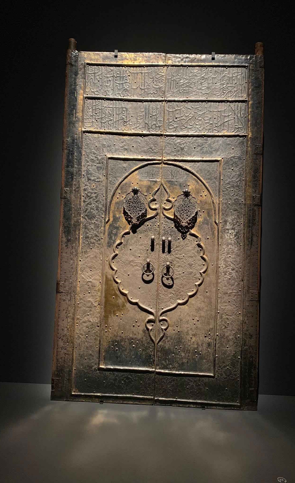 أقدم باب موجود على الأرض وعمره 4 قرون