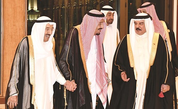 ﻿صاحب السمو الأمير الشيخ صباح الأحمد والملك سلمان بن عبدالعزيز والملك حمد بن عيسى﻿