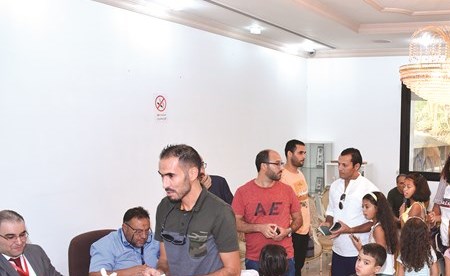 إقبال من أبناء الجالية التونسية على التصويت في الانتخابات الرئاسية (ريليش كومار)