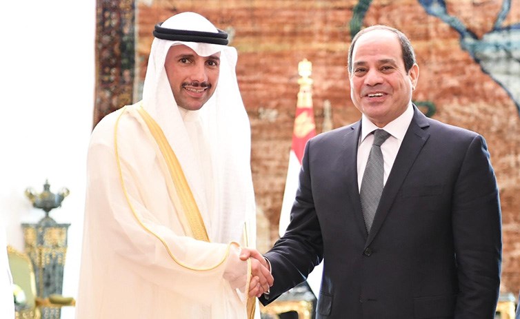 الرئيس المصري عبدالفتاح السيسي يستقبل رئيس مجلس الأمة مرزوق الغانم