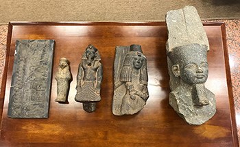 الآثار الفرعونية المهربة