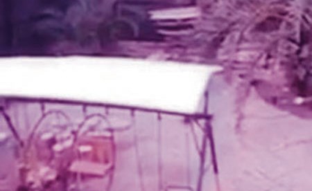 بالفيديو.. «الإطفاء»: مقطع ابتلاع الأرض لشخص «مفبرك» وخارج الكويت