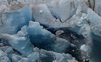 بالصور.. أكثر الأنهار الجليدية سماكة في العالم يتعرض لتحول مفاجئ