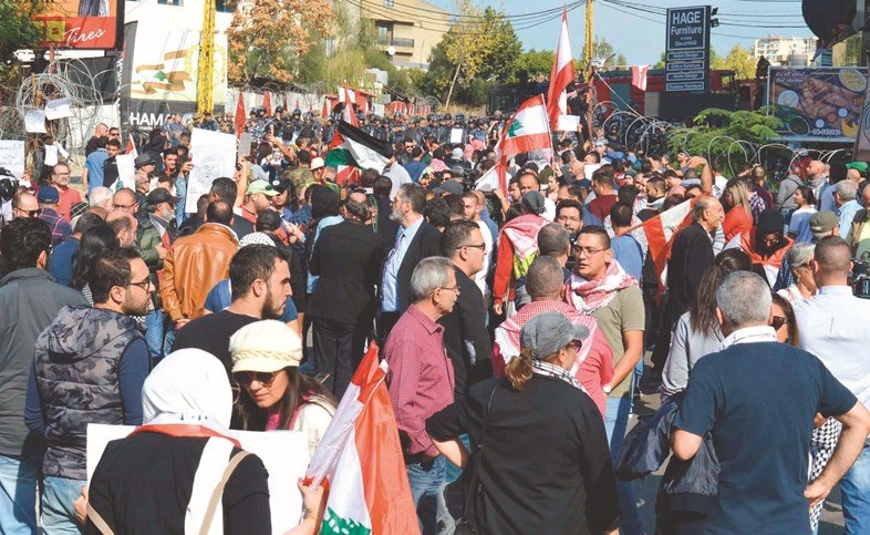ï»¿ÙØ­ØªØ¬Ù Ø§ÙÙÙØ§ÙØ¹Ø© ÙØ±Ø¨ Ø§ÙØ³ÙØ§Ø±Ø© Ø§ÙØ£ÙÙØ±ÙÙØ© ÙÙ Ø¨ÙØ±ÙØª	(ÙØ­ÙÙØ¯ Ø§ÙØ·ÙÙÙ)ï»¿