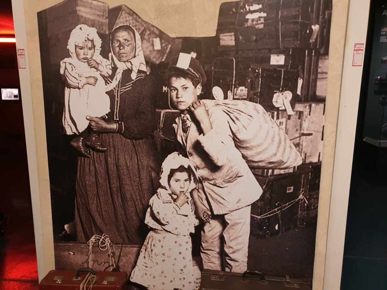 وصف الصورة