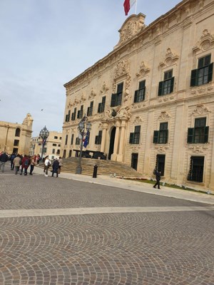 وصف الصورة