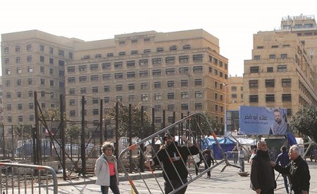 اÙÙÙØ§Øª Ø§ÙØ£Ù
ÙÙØ©ØªØ²ÙÙ Ø§ÙØ¹ÙØ§Ø¦Ù Ø§ÙØØ¯ÙØ¯ÙØ© ÙÙØªØ Ø§ÙØ·Ø±Ù٠اÙÙ
Ø¤Ø¯ÙØ© Ø¥ÙÙ Ø³Ø§ØØ© Ø§ÙØ´Ùداء ÙØ³Ø· Ø¨ÙØ±Ùت (Ù
ØÙ
ÙØ¯ Ø§ÙØ·ÙÙÙ)