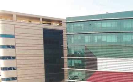 بالفيديو.. تنسيق بين «الإطفاء» و«الصحة» بشأن توزيع الأدوية وقت الحظر