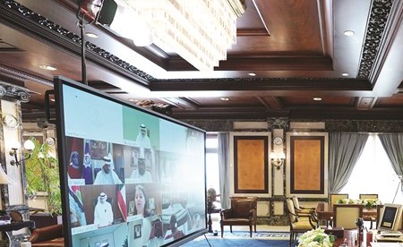 سمو رئيس مجلس الوزراء الشيخ صباح الخالد خلال الاجتماع عبر الاتصال المرئي (ONLine)