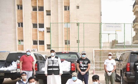 أعضاء فريق الاستجابة والإنقاذوجهود تطوعية مميزة (محمد هاشم)