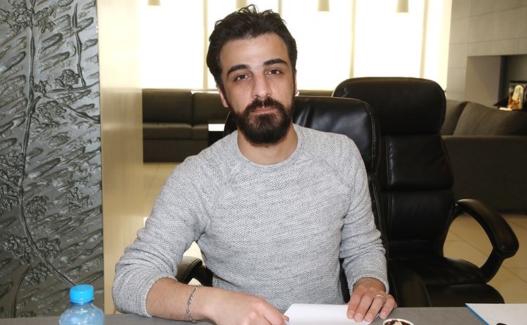 الفنان والمخرج علي الحسيني