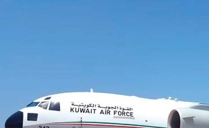 طائرة القوة الجوية الكويتية التي نقلت المساعدات إلى لبنان