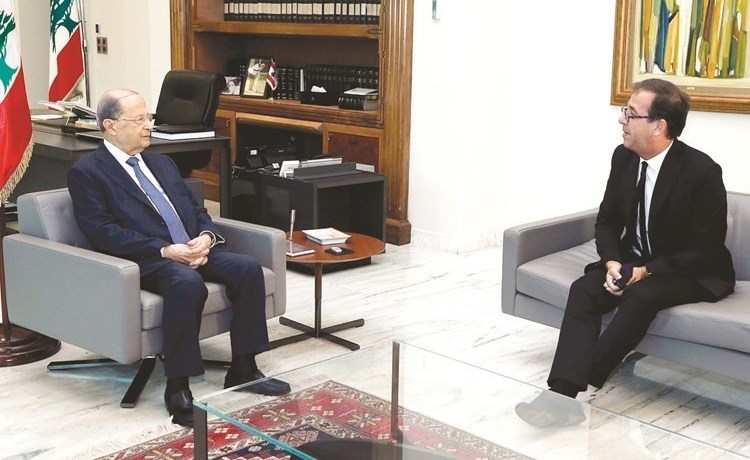 الرئيس العماد ميشال عون مستقبلا سفير فرنسا في لبنان برونو فوشيه	(محمود الطويل)