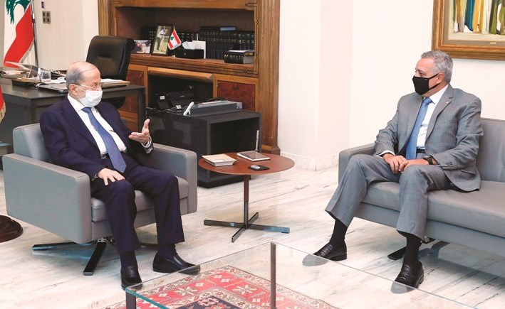 الرئيس العماد ميشال عون مستقبلا رئيس الحزب الديموقراطي اللبناني النائب طلال ارسلان في بعبدا	(محمود الطويل)