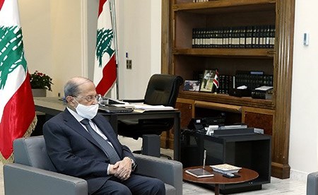 الرئيس العماد ميشال عون مستقبلا في بعبدا سفير سورية علي عبدالكريم علي (محمود الطويل)