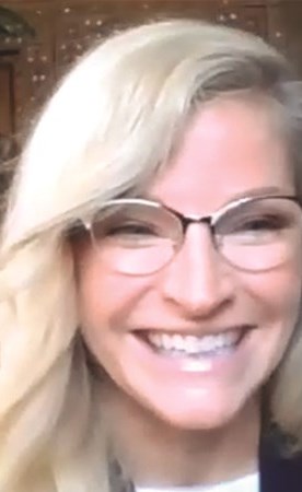 مديرة الندوة كيرستن فونتنروز