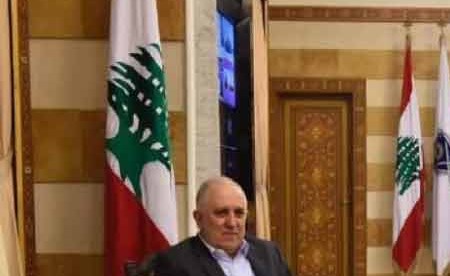 وزير الداخلية العميد محمد فهمي مستقبلا الأمين العام لاتحاد المصارف العربية وسام فتوح (محمود الطويل)