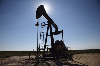 أسعار النفط فوق 69 دولاراً بدعم من بيانات إيجابية للاقتصاد الأميركي