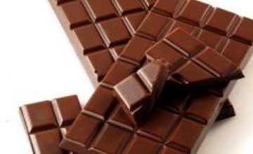 «الشوكولاتة الداكنة تخفض ضغط الدم»

